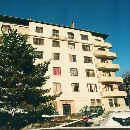 Hello Apartment Annecy Bagian luar foto