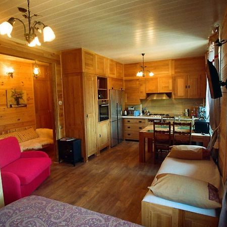 Hello Apartment Annecy Bagian luar foto